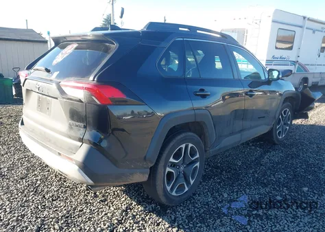 2021 Toyota Rav4 Adventure z USA, uszkodzony, nr VIN 2T3J1RFV1MW158518